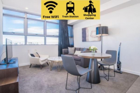 Train Station Access! 1Bed1Bath APT at Chatswood
